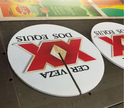 塑料戶外廣告絲網(wǎng)印刷
